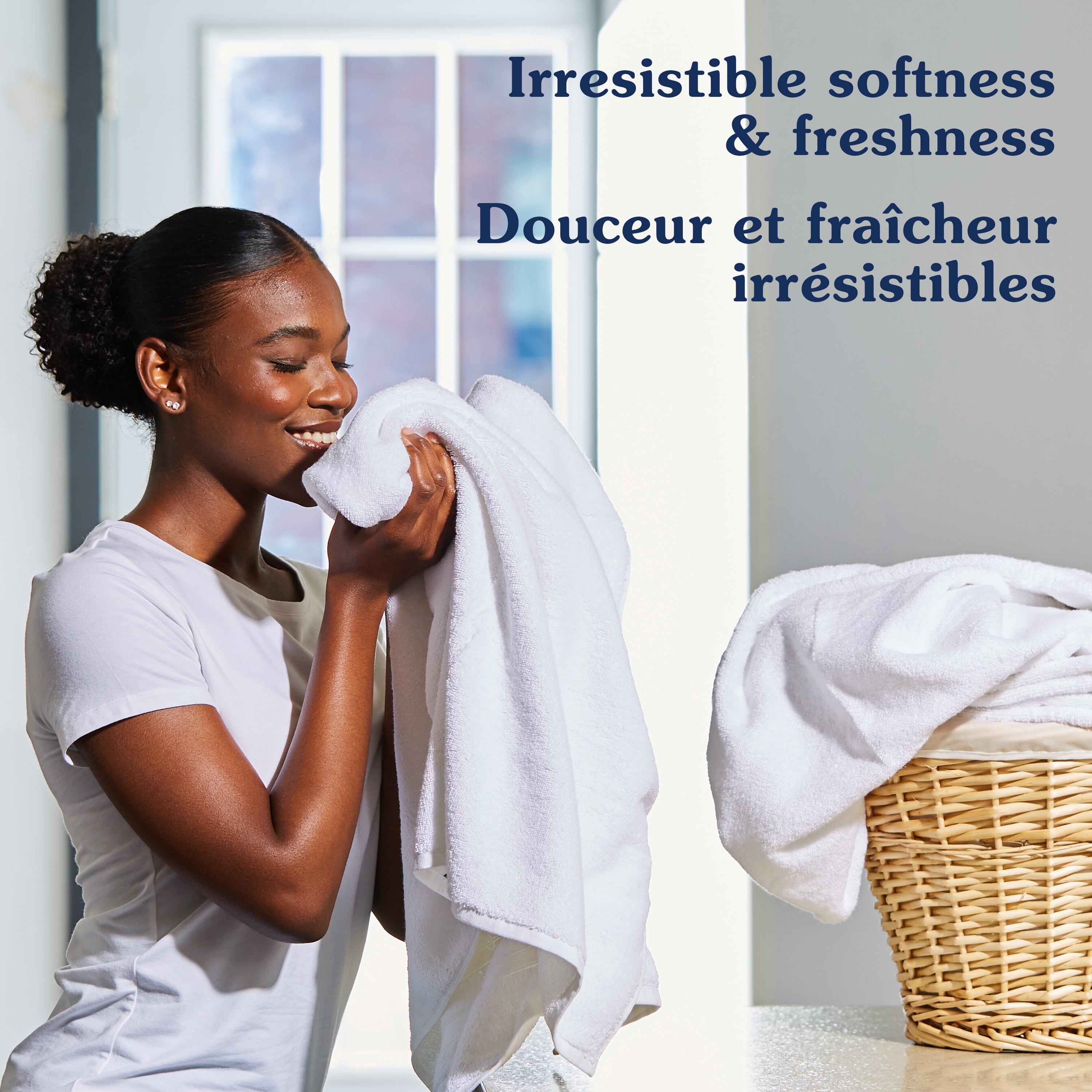 Fleecy Assouplissant à Linge Liquide Bouclier Anti-Odeurs, Parfum Brise Fraîche, 1,36 L