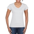 thumbnail image 4 of Gildan T-Shirt Doux à Col en V pour Femmes, 4 of 5