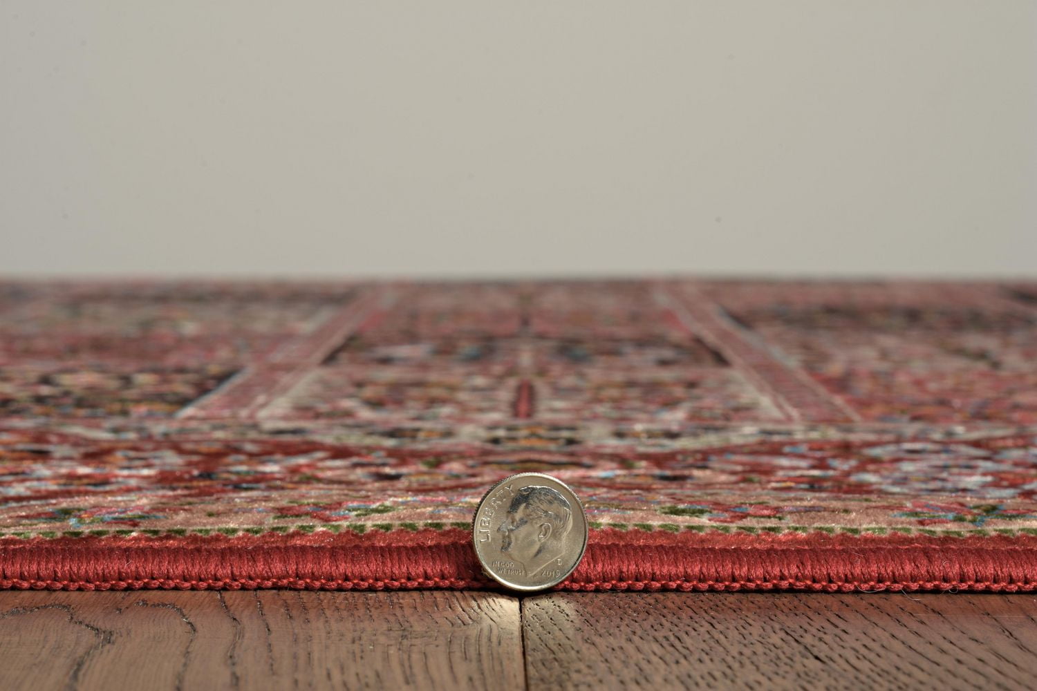 Tapis d'appoint Emerald Klein bleu & ivoire de 2 pi 2 po x 3 pi 2 po