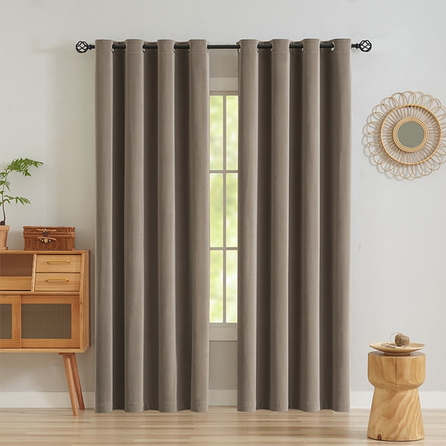 CUH Rideaux Occultants Écoénergétiques à Oeillets pour Fenêtre Protection UV Épais Unis Isolés Thermiquement Salon Brun Foncé 52 x 96 Pouces
