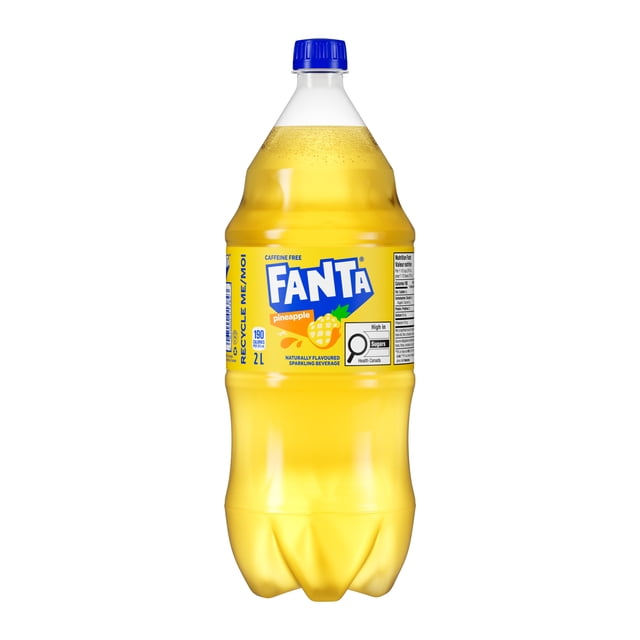 Fanta Bouteille Ananas, 2 Litres, Bouteille en Plastique Transparent avec Bouchon à Vis Bleu Remplie de soda Pétillant à Saveur d'Ananas Jaune, Étiquette Mettant en Vedette le logo Fanta, Graphique d'Ananas, Sans Caféine et à Teneur Élevée en Sucre, Avertissements, une Boisson Gazeuse Aromatisée Naturelle Souvent Dégustée avec des Collations Ou des Pizzas.