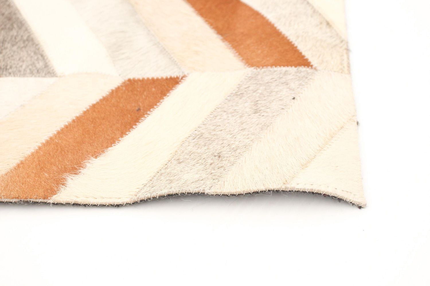 ECARPETGALLERY 4'8" x 6'7" Contemporary Cowhide Patchwork Handmade Area Rug for Living Room, Dining Room and Bedroom Brown