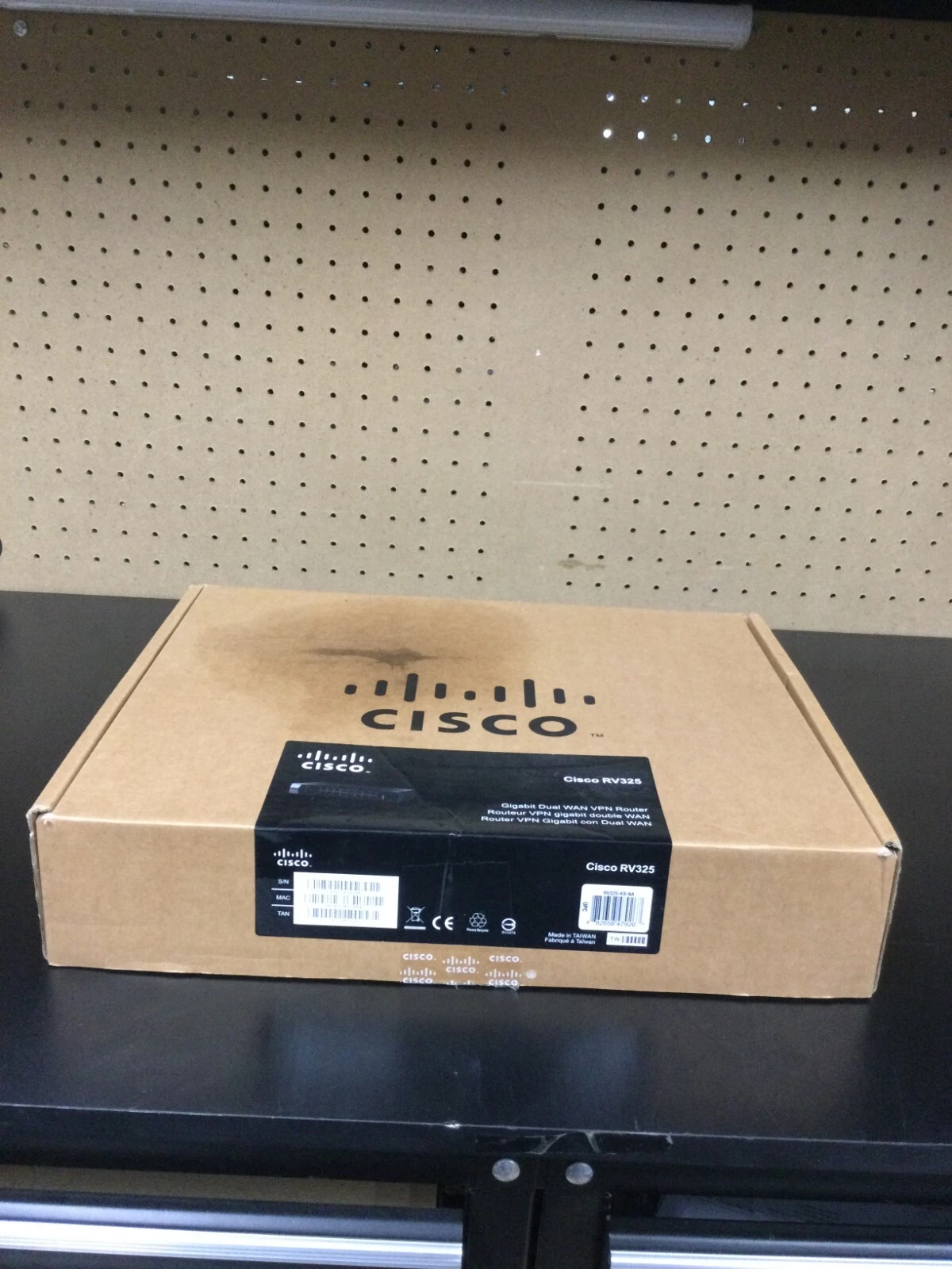 NOB Cisco RV325-K9 Dual Gigabit WAN VPN Router.