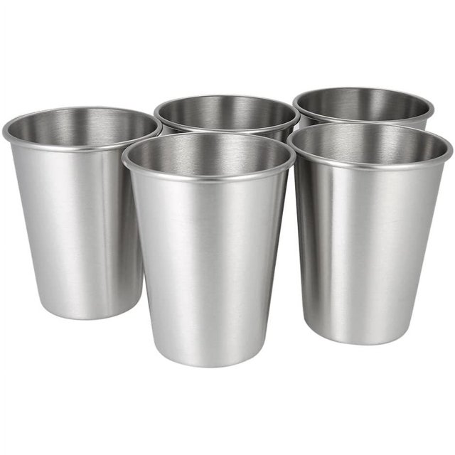5 Pcs Gobelets en Acier Inoxydable 304 de Qualité Supérieure, Gobelets Empilables avec Conception Incassable. Chaque Gobelet a une Capacité de 350 ml, un Diamètre Supérieur de 8,2 cm, un Diamètre Inférieur de 5,6 cm et une Hauteur de 10,2 cm. Fabriqué en Acier Inoxydable durable et Antirouille, Idéal pour le camping, les Pique-Niques et l'Usage Quotidien. Vaisselle de Boisson en Métal Parfaite pour des occasions Polyvalentes.
