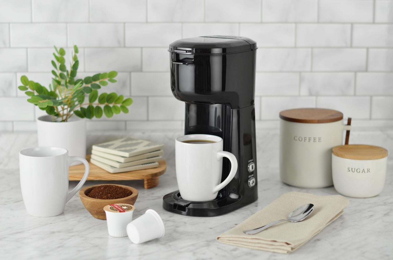 Cafetière à portion individuelle Mainstays, noire, double infusion, compatible café moulu ou K-Cup*