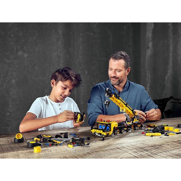 LEGO Technic 42108 Mobile Construction Crane Vehicle 1292 Piece