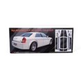thumbnail image 4 of AMT 2005 Chrysler 300C Maquette Échelle 1:25 - Intérieur Détaillé et V8 5,7 L Peinture HEMI et Colle Requis, 4 of 5