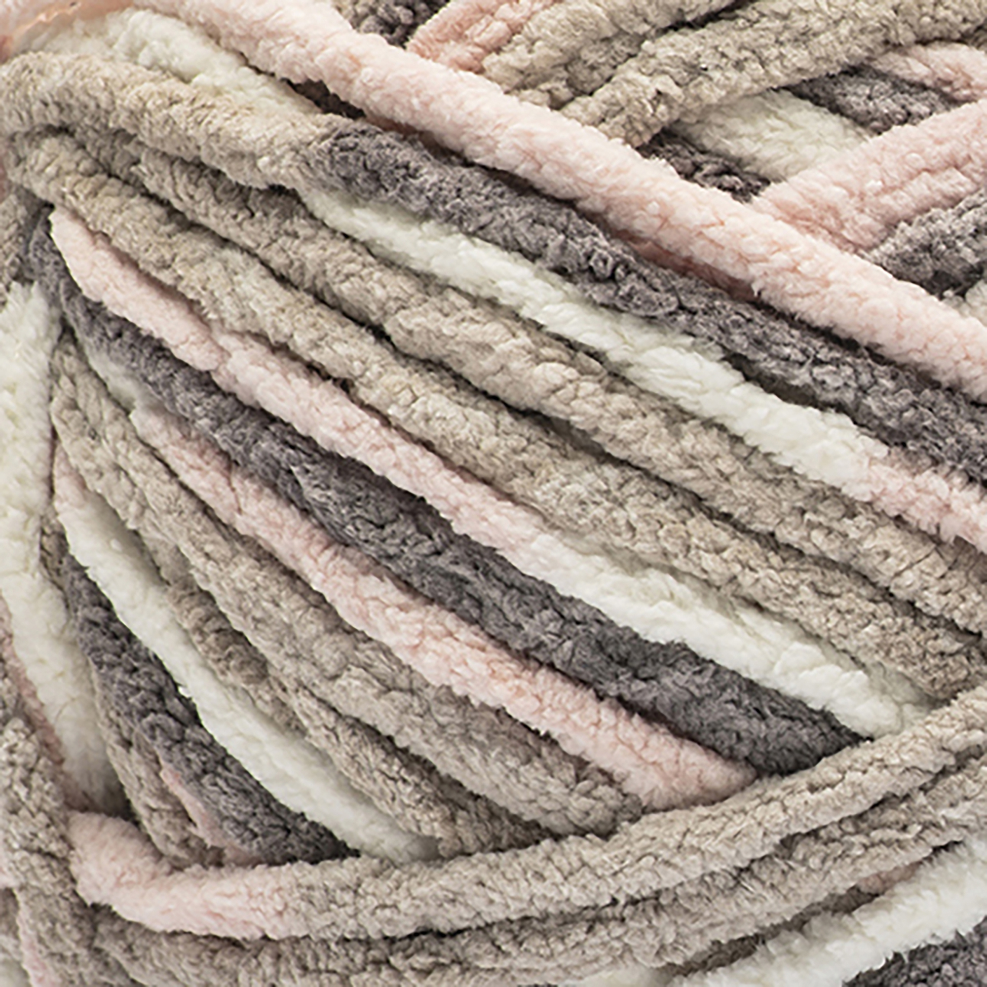 Bernat® Blanket BB™ #6 Super Bulky Polyester Yarn, Gray Blush 10.5oz/300g 220 Yards