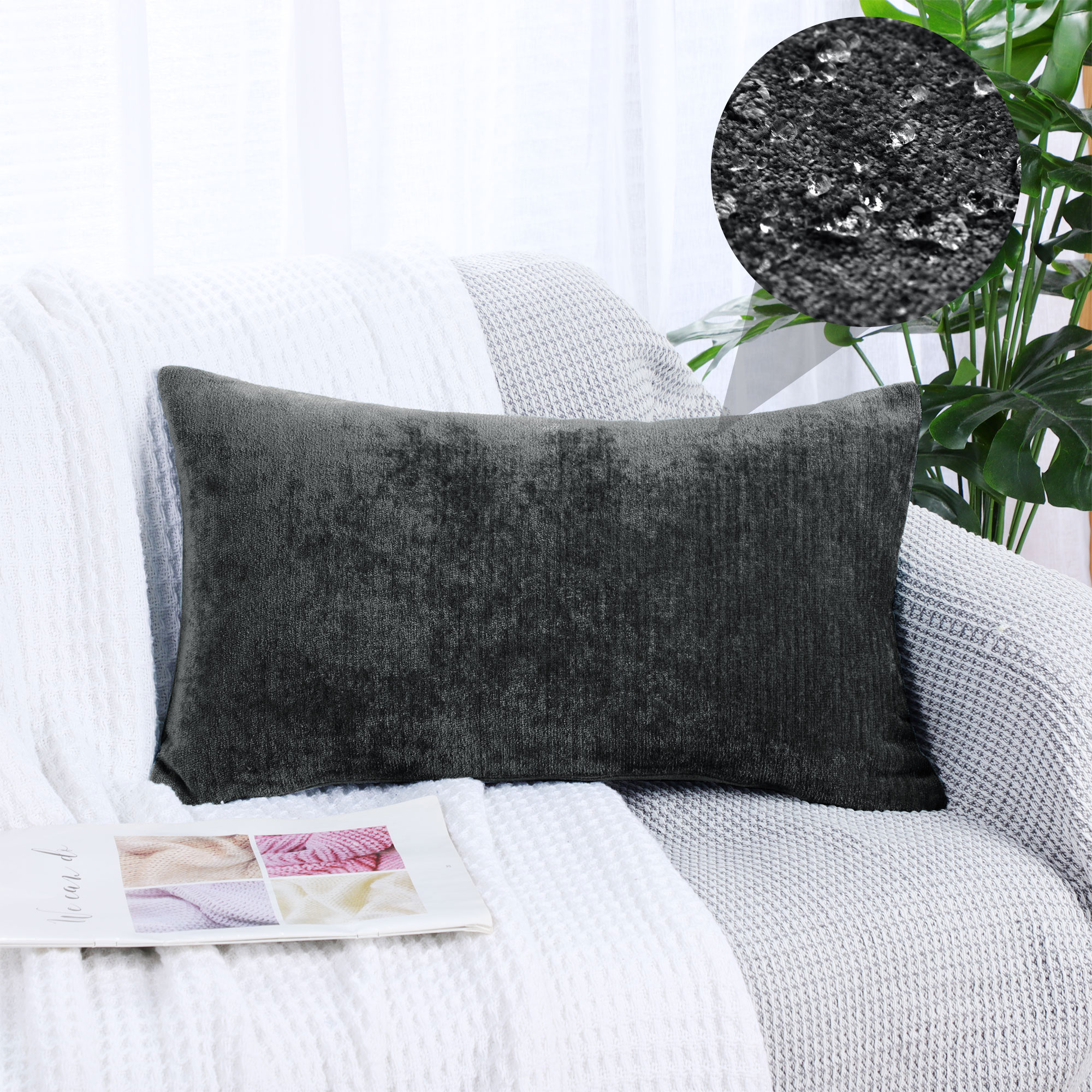 PiccoCasa Housses de Coussin Décoratives Douces Hydrofuges Noires 12x20 Pouces