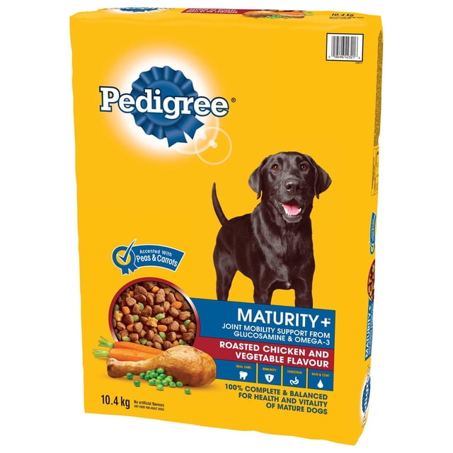 Pedigree Maturity+ Roasted Chicken And Vegetable Dry Dog Food bag featuring a black Labrador retriever, images of roasted chicken, peas, and carrots, formulated for mature dogs with joint mobility support from glucosamine and omega-3, 10.4 kg, promoting healthy skin, coat, digestion, and oral care.