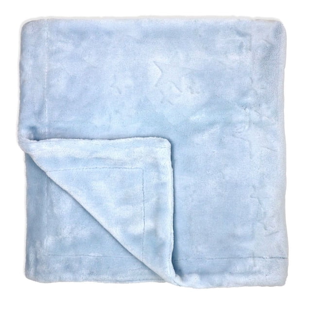Amor Bebe Couverture en Molleton Sculpté - Étoiles Bleues. une Couverture Douce pour Bébé Faite de 100 % polyester, Mesurant 30 Pouces par 40 Pouces. la Couverture Présente une Couleur Bleu Pâle avec des Motifs d'Étoiles Sculptées et une texture en Molleton Lisse, Convient à la Literie pour Bébé Ou comme Courtepointe pour Bébé.