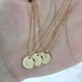 thumbnail image 4 of Collier Pendentif Rond en Forme de Pièce Alphabet Femme Chandail Disque Chaîne de Cou Fille Femme Cadeau Bijou Féminin, 4 of 8