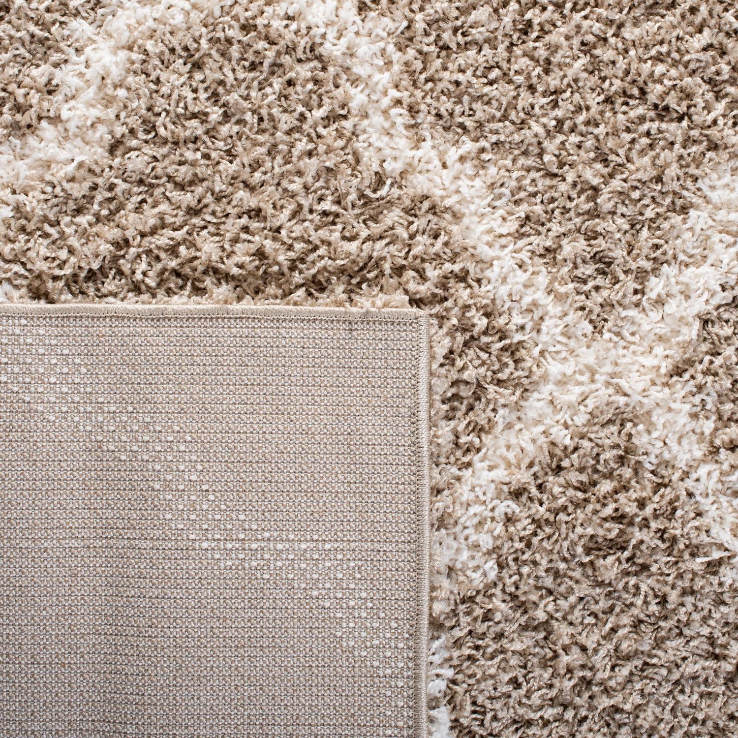 Safavieh Dallas Logan Tapis Géométrique Shag