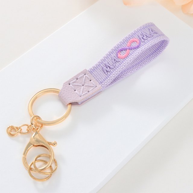 Short Fabric Embroidered Keychain for Mother's Day, Handmade Crochet Design with Leather Details, Measuring 15.5x3x1cm, Ideal as Key Accessory or Gift