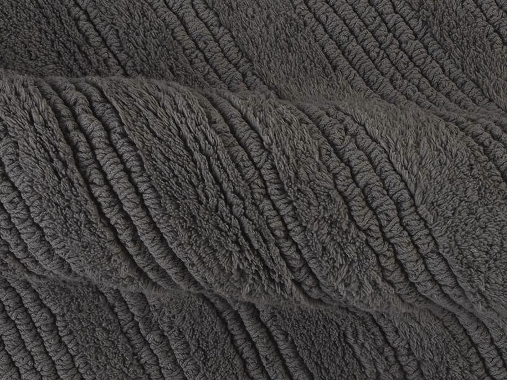 Ensemble de tapis de bain réversibles en coton coupé et bouclé Better Homes & Gardens, 2 pièces, flanelle grise, 17" x 24" et 20" x 30"