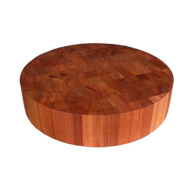 John Boos Bloc Rond de Hachage de Cerises Américaines de 18 Pouces, Doté d'Un Diamètre de 18 Pouces et d'Une Épaisseur de 3 Pouces. Fabriqué en Bois de Cerise Américaine durable avec une construction à Grain Fin et une Finition à l'Huile Naturelle. Conçu pour Trancher, Hacher Ou Servir des Viandes Salées, des fruits, du Pain et des Légumes. Non Réversible et Convient Uniquement pour le Lavage à la Main.