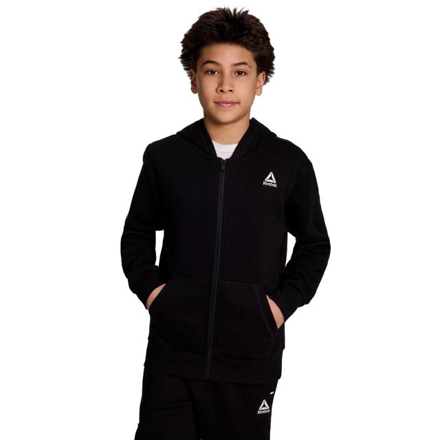 Chandail à Capuchon à Fermeture Éclair Complète pour Garçons Reebok Game Day en Molleton Mélange de Coton Noir à Coupe Classique, Fermeture Éclair avant Complète, Poche Kangourou, Ourlets en Tricot Côtelé et logo Reebok Blanc Brodé sur la Poitrine Gauche, Assorti aux Pantalons de Survêtement Reebok Noirs Assortis, Convient aux Tenues Décontractées Ou aux Activités Sportives.