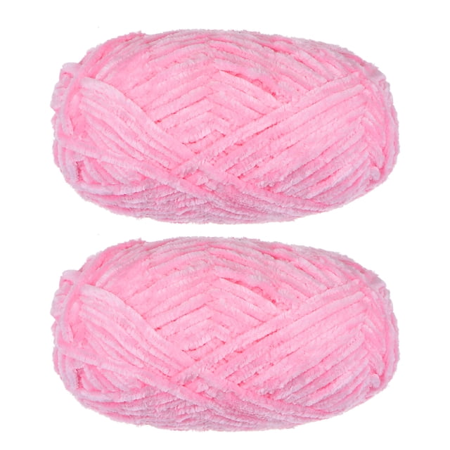 Unique Bargains 2 Écheveaux Fil de Velours Fil Chenille Rose, Fait de 100 % polyester. Chaque Écheveau Mesure 87,49 Verges, avec une Longueur Totale de 174,98 Verges et une Largeur de 0,24 Pouces. le Fil Est Doux, Duveteux et Épais, Idéal pour Fabriquer des Couvertures, des Foulards, des Tuques, des Coussins, des Chandails, des Pantoufles et des Jouets. la texture Ressemble au Velours et Maintient Sa Forme et Sa Couleur après le Lavage. Deux Écheveaux Sont Représentés sur l'Image,