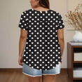 thumbnail image 4 of Liquidation de Hauts pour Femmes Grande Taille, Blouse d'Été à Manches Courtes pour Femmes, T-shirt Plissé à Boutons à Col Rond à Manches Courtes pour Femmes Grande Taille, 4 of 5