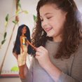 thumbnail image 3 of Poupée Disney Princess Royal Shimmer Pocahontas avec jupe et accessoires, 3 of 7