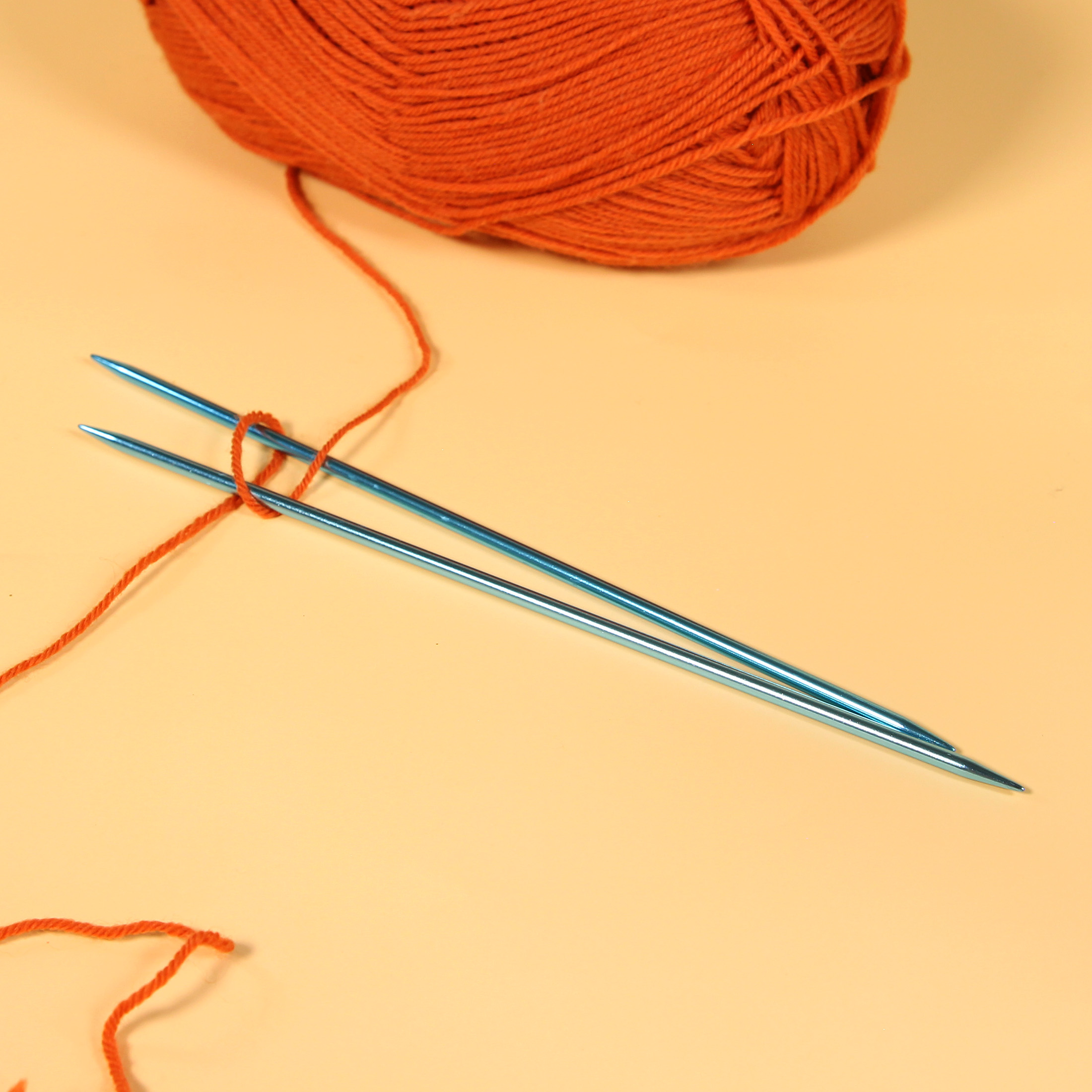 LOVE KNITTING Aiguilles à tricoter droites en aluminium, 30 cm (12 po), 3 mm (US 2)