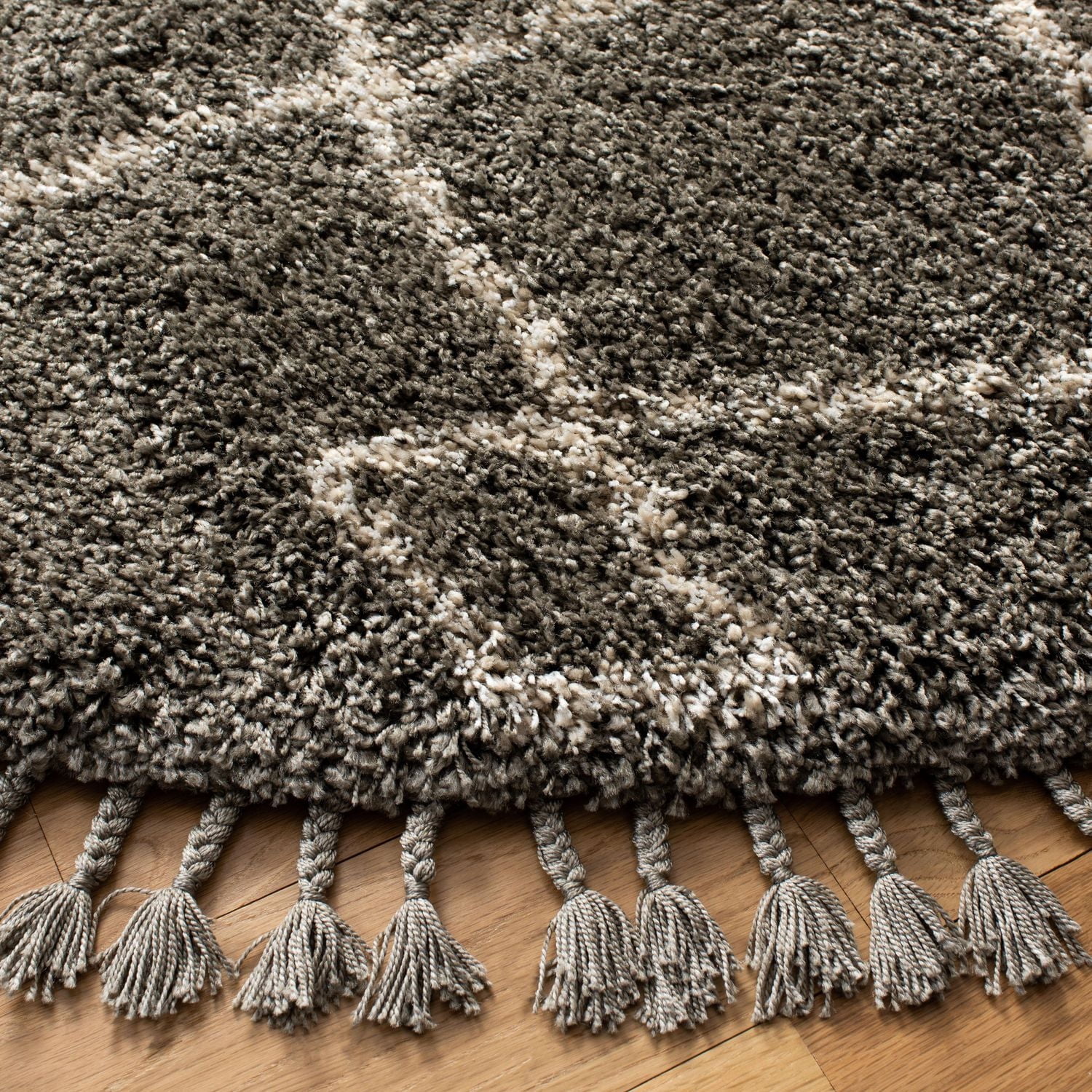 Safavieh Moroccan Fringe Lavern Geometric Shag Area Rug