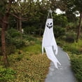 thumbnail image 2 of Fanion à Vent en Forme de Fantôme d'Halloween avec Lumières DEL Colorées, Décorations Suspendues d'Halloween pour l'Extérieur, Cour, Jardin, Patio, Sentier, Fournitures de Fête, 2 of 6