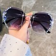 thumbnail image 3 of Becaristey Lunettes de Soleil Tendance Sans Monture avec Monture pour un Style Épuré Résistantes aux Rayures Bons Cadeaux Rose 1 Ensemble, 3 of 6