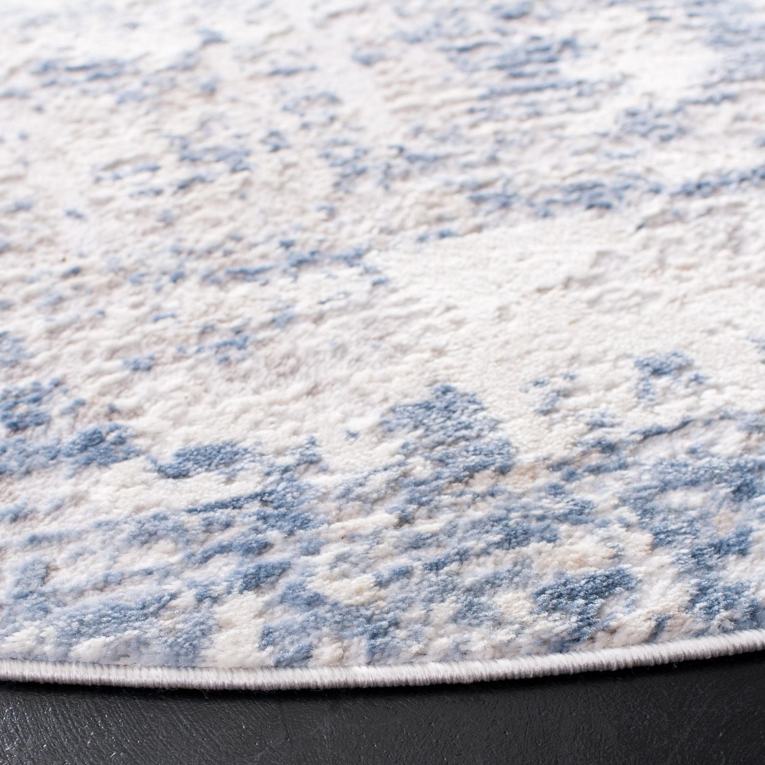 SAFAVIEH Amelia Ian Tapis Abstrait