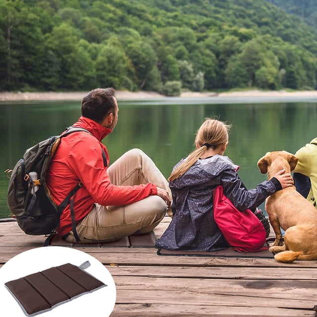 Tapis de Camping Pliable en Quatre, Coussin de Pique-Nique Portable, Coussin de Siège Isolé Anti-Humidité, Tapis de Randonnée Extérieur Léger, Coussin Imperméable et Pliable pour Plage et Parc, Accessoires de Camping en Coton Perlé Épaissi