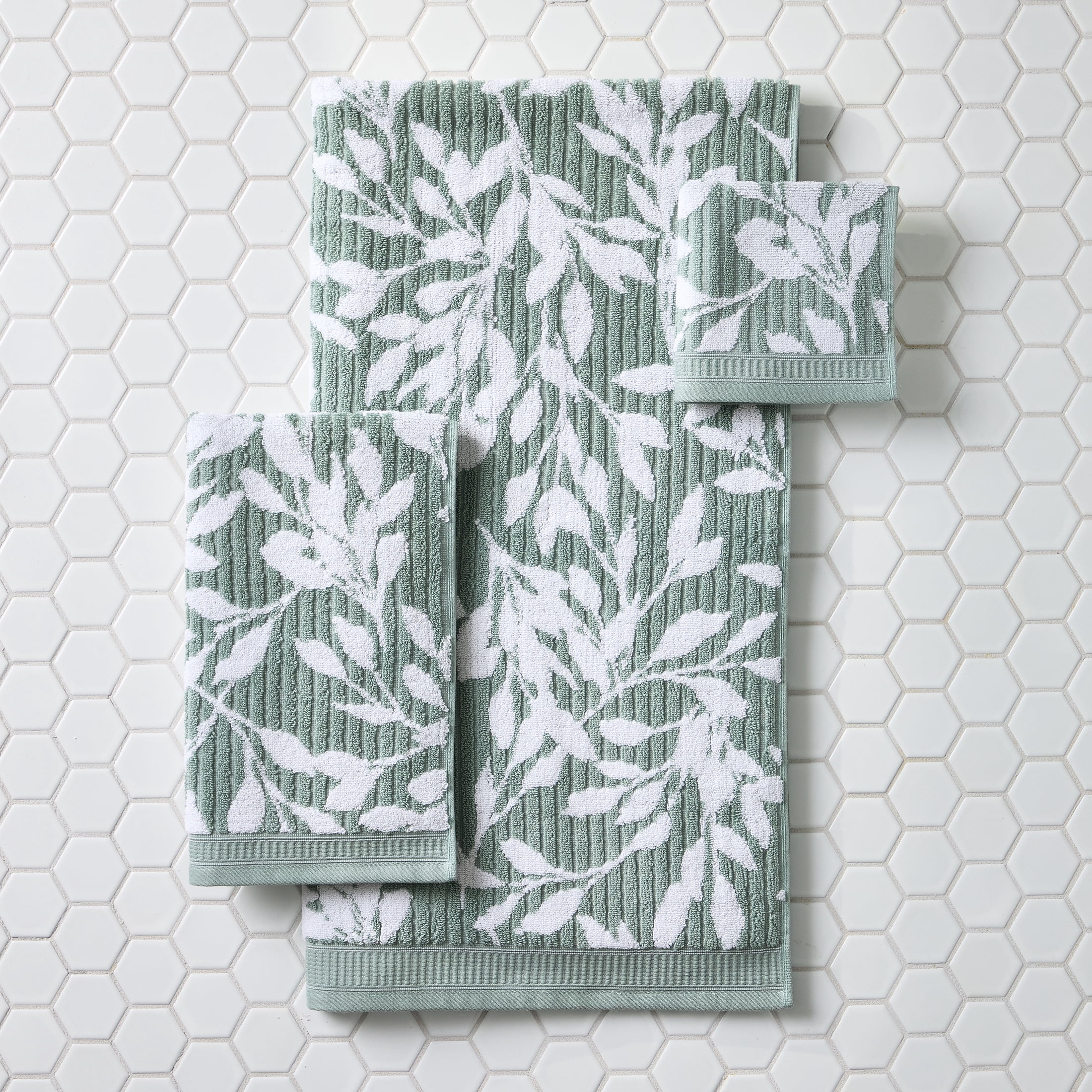 Better Homes & Gardens Signature Soft Floral Fashion Towel Collection