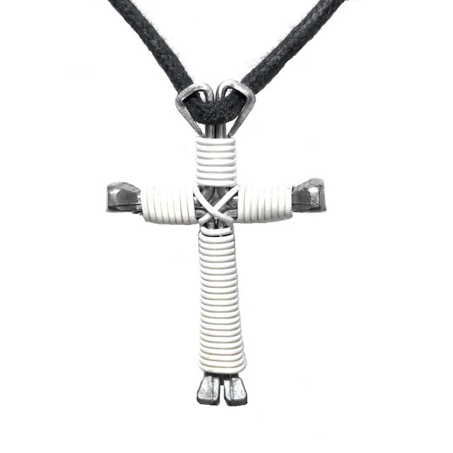 Show Me Country Collier Croix Fer à Cheval Fait Main Blanc Fabriqué aux États-Unis