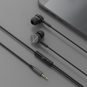 New Wired In Ear Noise Cancelling And Sports Earphones