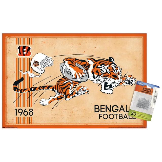 NFL Cincinnati Bengals - Affiche Murale Logo Rétro 14, 22,375 Pouces x 34 Pouces Mettant en Vedette un Tigre du Bengale de Style Vintage Courant avec un Ballon de football, l'Année 1968, et un Casque de Bengals Volant sur un Fond Bordé d'Orange, Imprimée sur Papier d'Affiche Lustré, Idéale pour la Déco de Pièce à Thème Sportif Ou les Murs de Bureau.