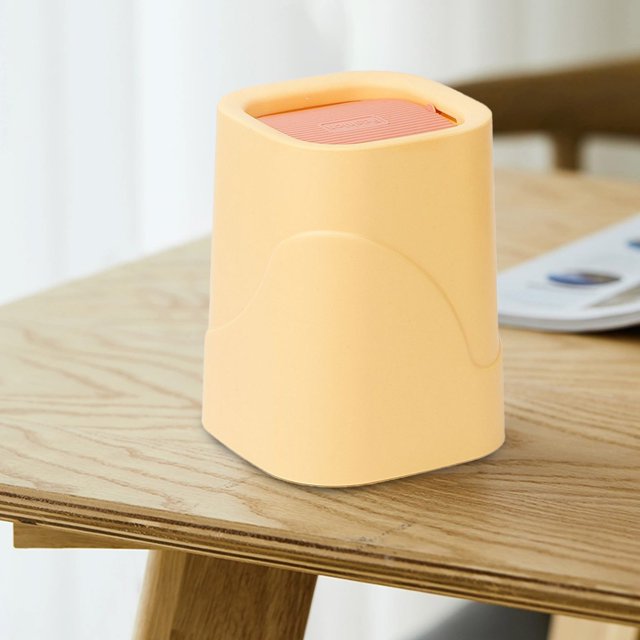 COM1950s Desktop Trash Can with Lid,Small Office Waste Bin for Desk and Bedroom,Portable Compact Size 7.1X4.9X4.9 Inches,Durable Plastic Easy Open Design
