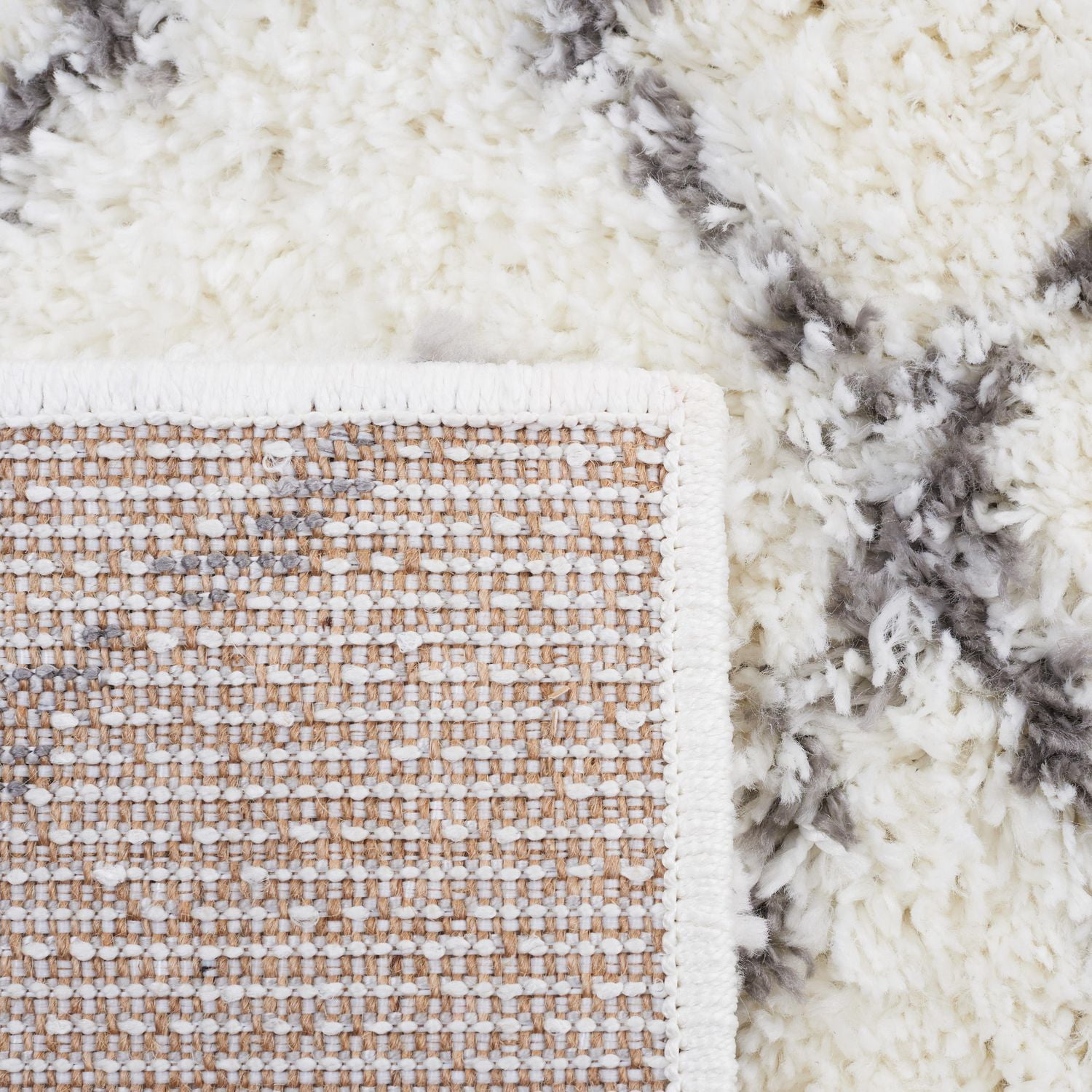SAFAVIEH Berber Avery Tapis Géométrique Shag