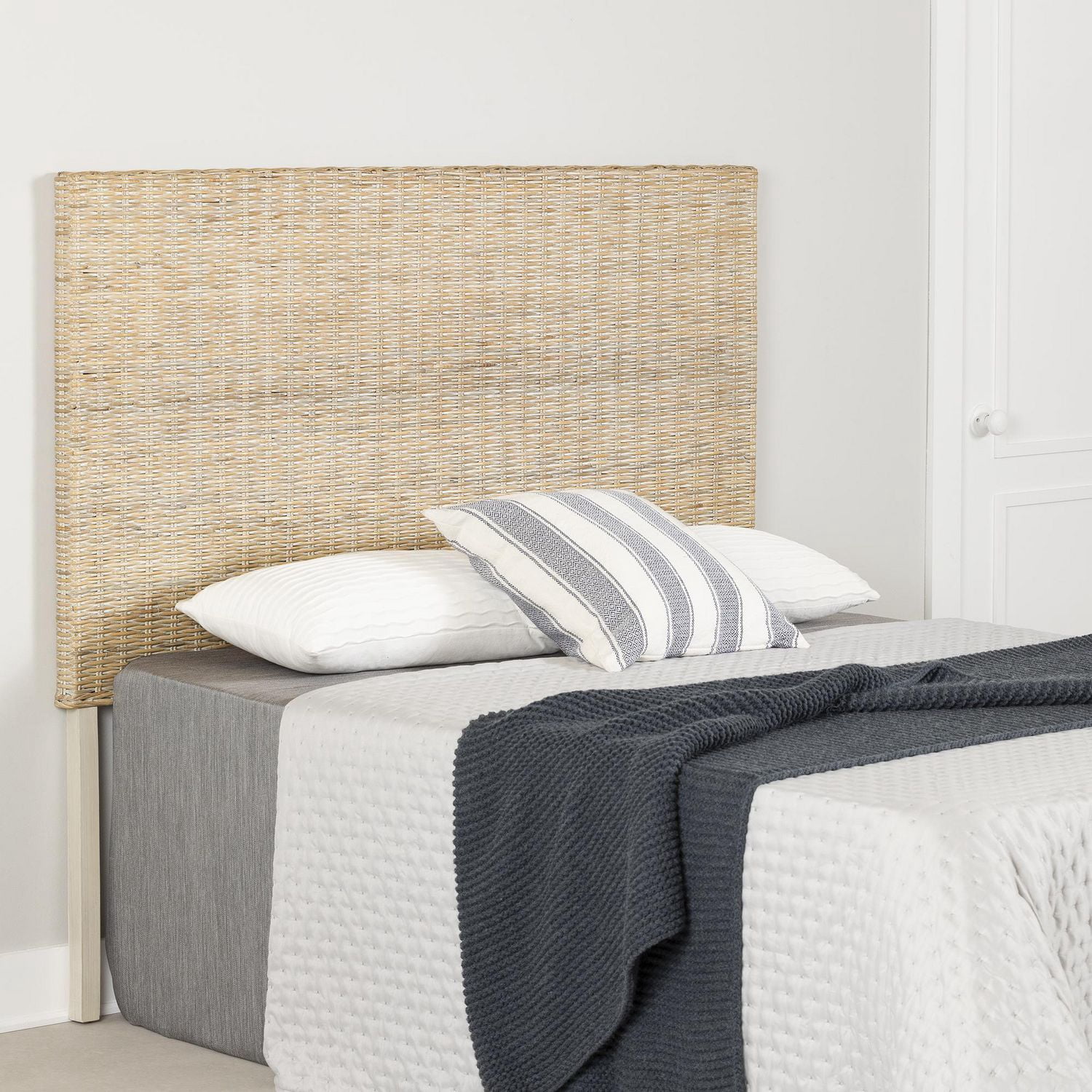South Shore Lilak Queen Rattan Headboard, in White Washed Rattan