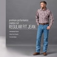 thumbnail image 4 of Wrangler Jean Coupe Cowboy de Performance Haut de Gamme pour Homme, Coupe Régulière, Délavé, 33W x 32L, 4 of 4