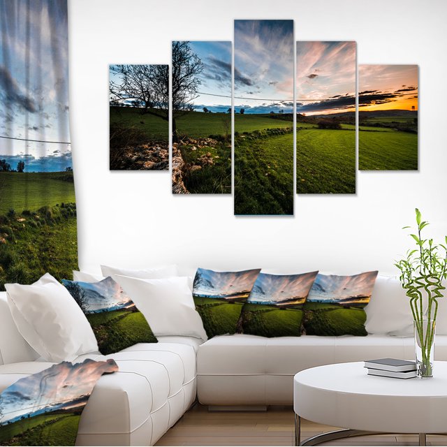 Beautiful Green Meadow in Sardinia - Landscape Canvas Art Print