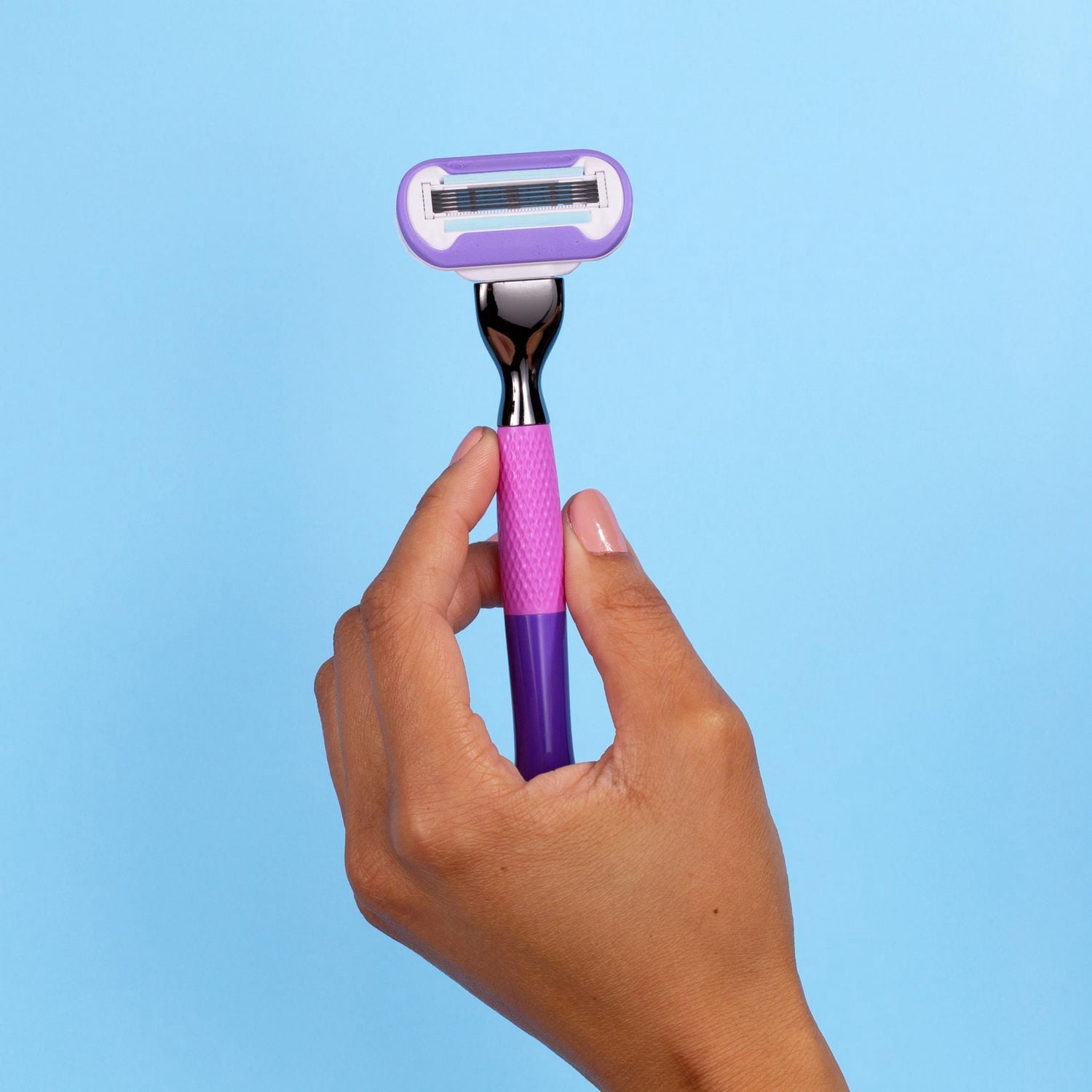 Gillette Venus Vera Bradley Deluxe Smooth Women’s Razor Handle + 6 Cartridges