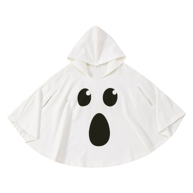 Cape à Capuchon pour Filles Robe de Fête Chic pour Enfants Déguisement. une Cape Blanche à Capuchon Présentant un Imprimé de Visage de Fantôme Ludique avec de Grands Yeux Noirs et un design à Bouche Ouverte. Fabriquée en Tissu Doux pour le Confort, Elle Est Idéale pour les Fêtes d'Halloween, les Tours Ou les Déguisements. la Conception Polyvalente Comprend une Capuche pour Plus de Fantaisie et Est Facile à Porter, Favorisant l'Indépendance pour les Jeunes Enfants. Offerte en Plusieurs Tailles pour Tout-Petits et Jeunes Enfants.