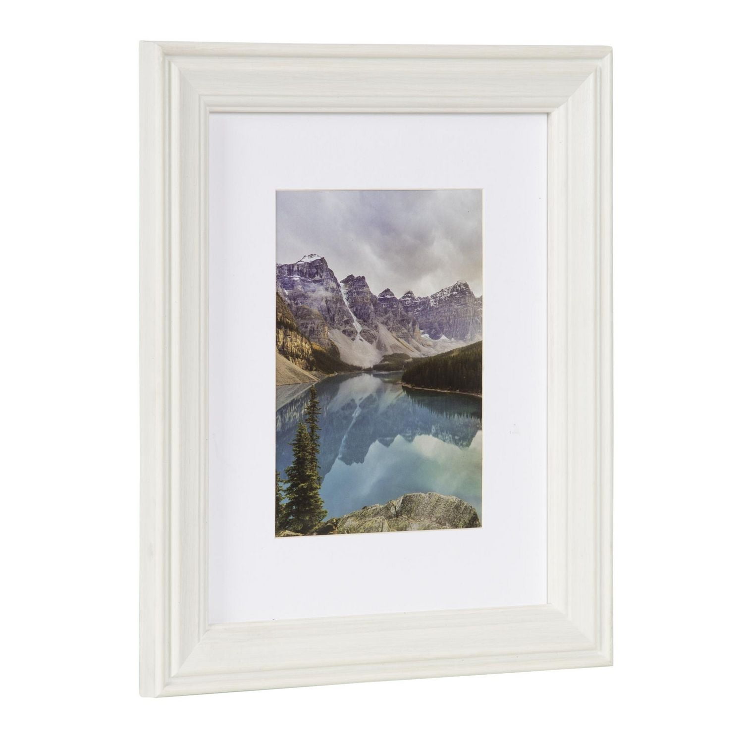 Cadre photo de table blanc Brimstead de DesignOvation 20,3 cm x 25,4 cm avec passe-partout de 12,7 cm x 17,8 cm