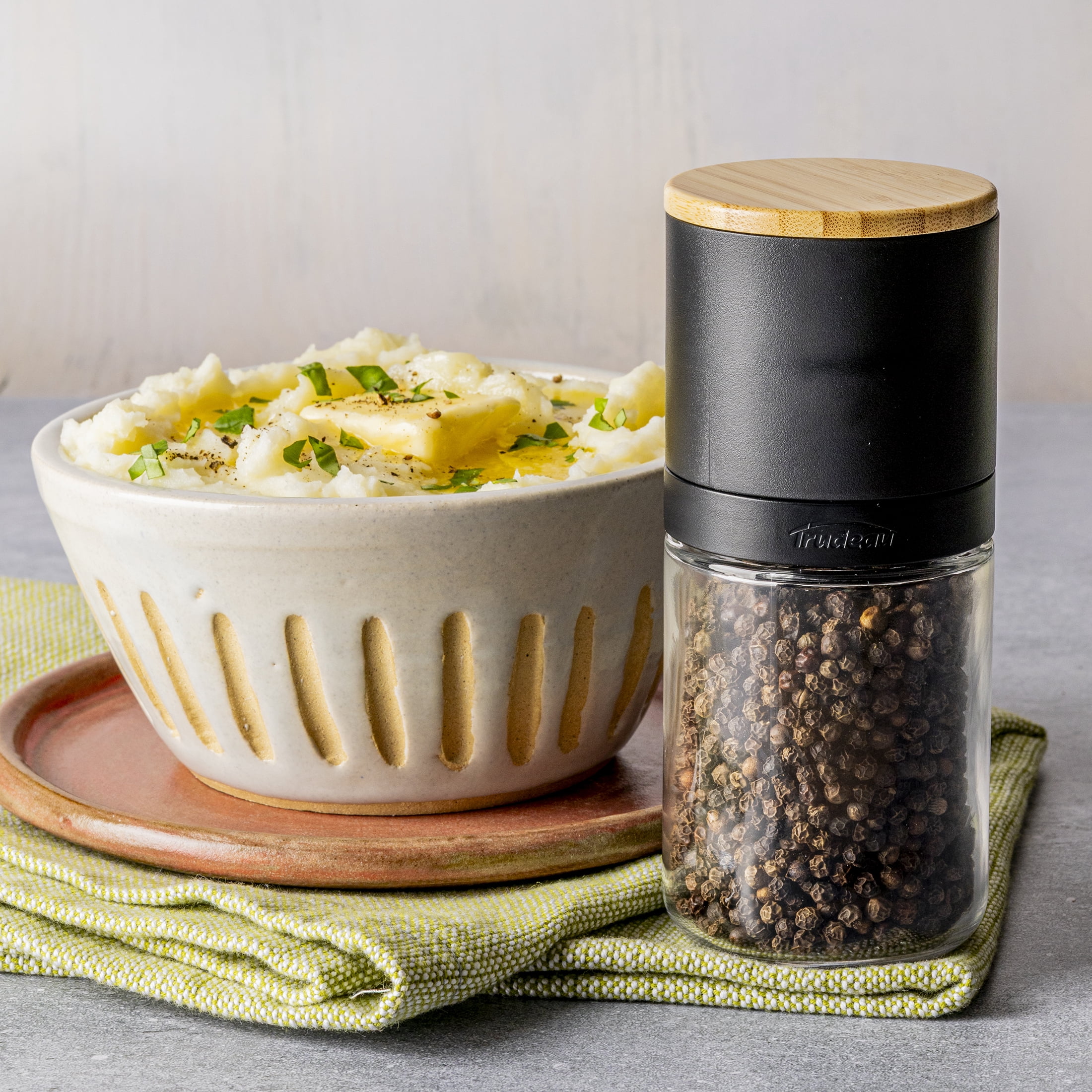 Trudeau STAK Filled Pepper Mill, Pre-filled with 75 g of Pepper, Bamboo Lid