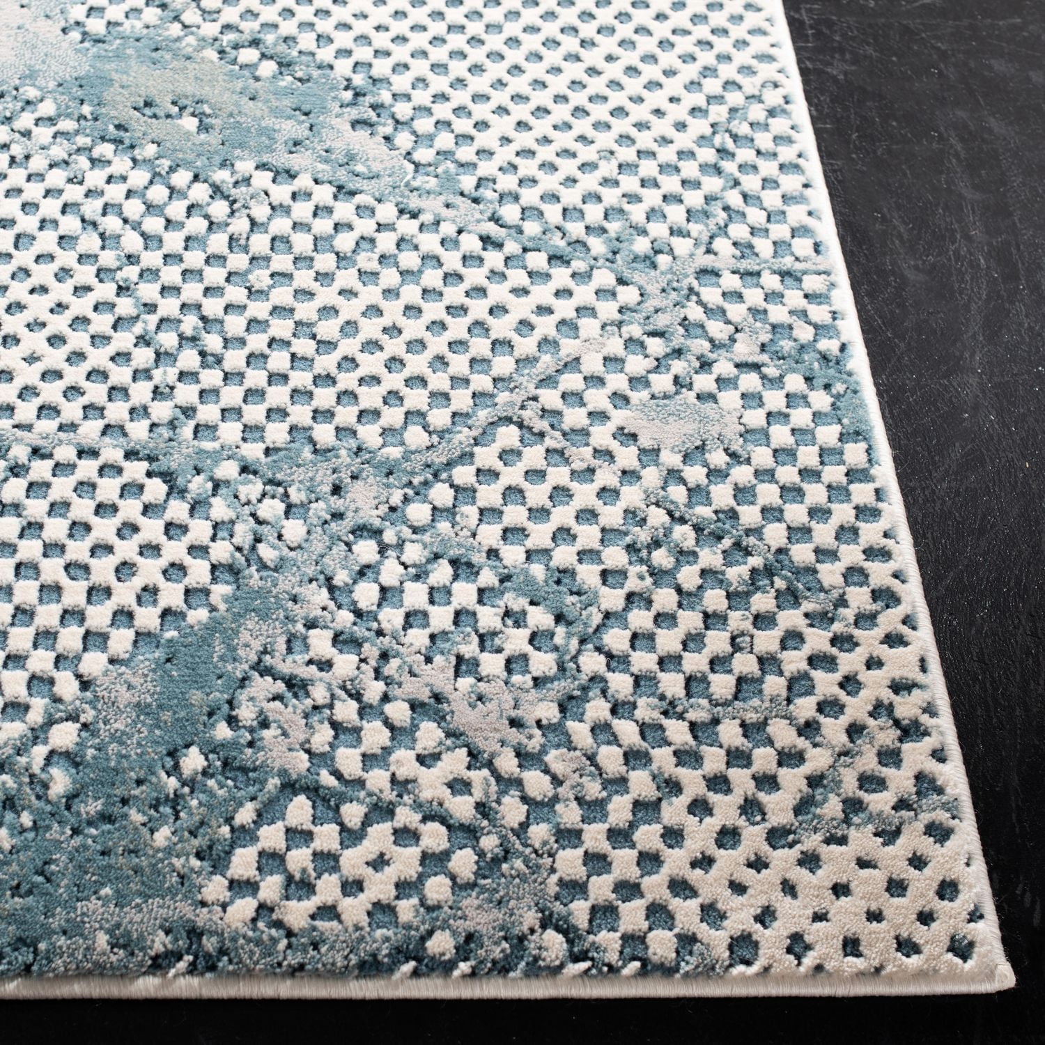 SAFAVIEH Meadow Nikeisha Abstract Area Rug