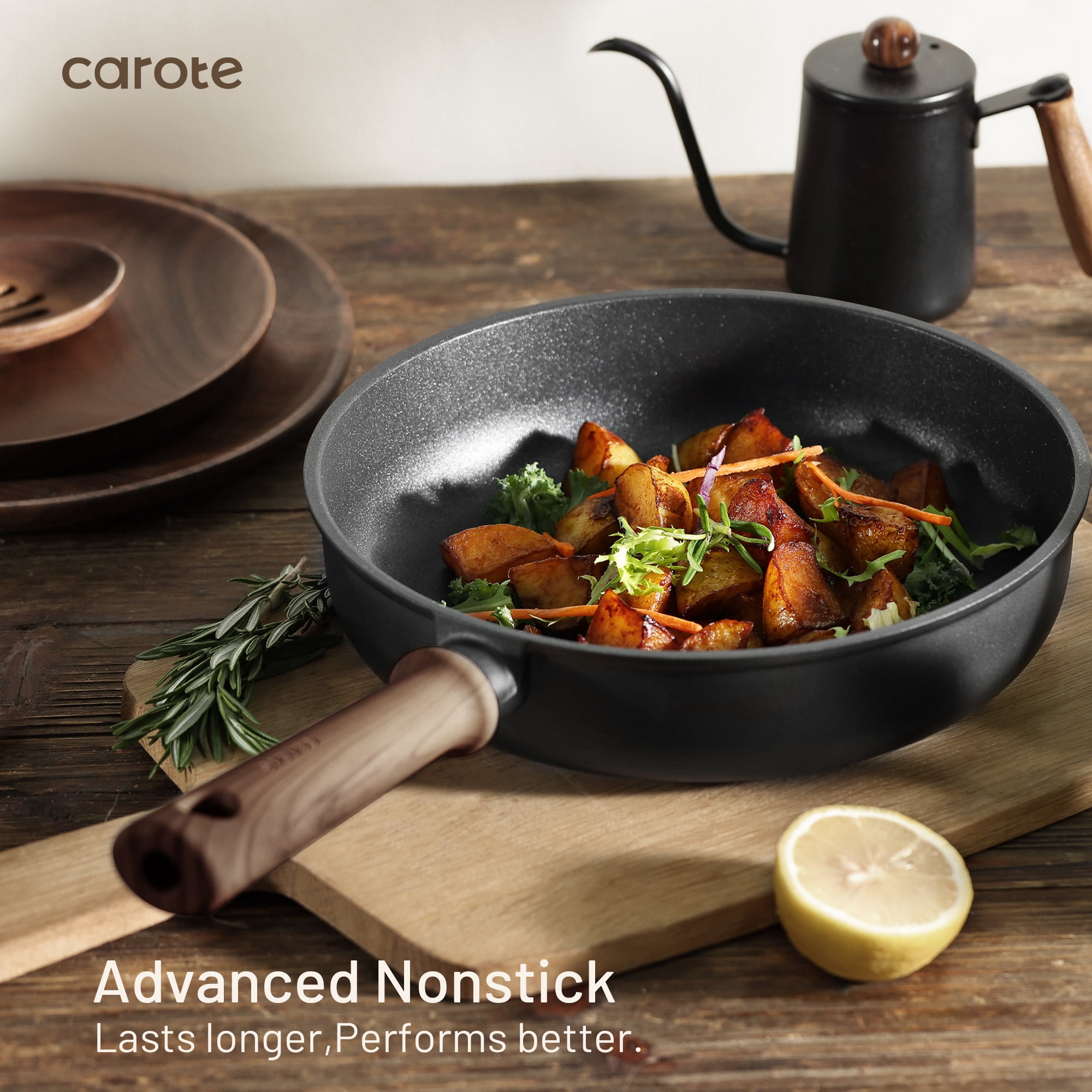 Poêle sauteuse antiadhésive en titane Carote avec couvercle, 28 cm (11") – Grande capacité 5L, compatible tous feux, y compris induction, passe au lave-vaisselle – Noir