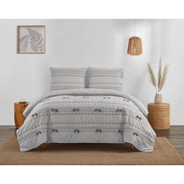Alia Grey 3 Piece Embroidered Quilt Set