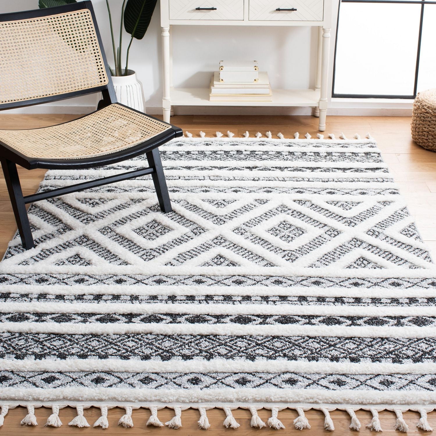 SAFAVIEH Moroccan Rosalind Tapis Géométrique Rayé Shag