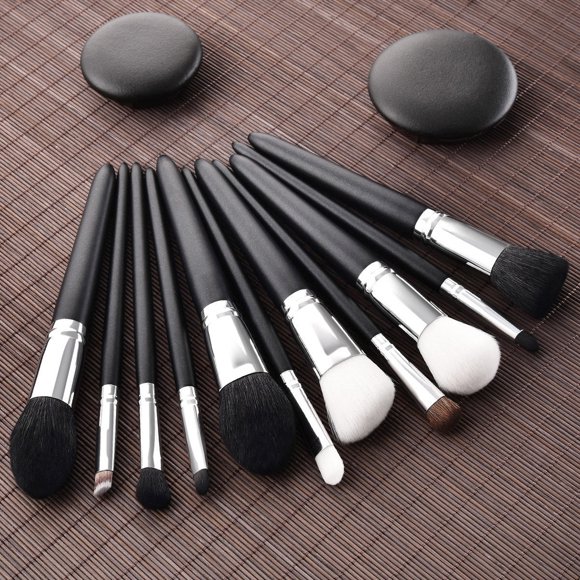 AURARMLET 11 Pcs Professional Makeup Tool Set with Wooden Handle for Creams and Powders for Makeup Artists