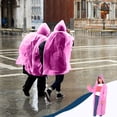 thumbnail image 4 of Fridja Économies d'Été Poncho de Pluie Extérieur Imperméable Portable Léger Réutilisable avec Capuche, Poncho de Pluie pour Hommes et Femmes pour Randonnée et Alpinisme, Rose, 4 of 5