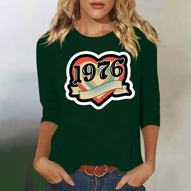 Uootdi Hauts pour Femmes Manches 3/4 Col Ras du Cou 1976 Imprimé Arc-en-Ciel Rétro Coupe Décontractée T-Shirts Nostalgiques pour Escapade d'Été Cadeau